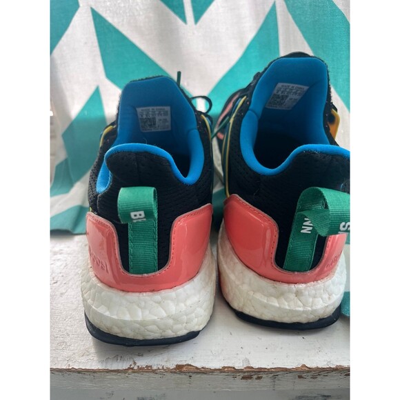 Men’s Size 9 - adidas UltraBoost 1.0 PE Becky Sauerbrunn edition - Picture 3 of 5